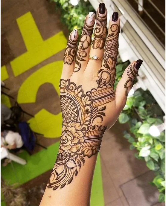 Twist And Loop Intricate Simple Full Hand Mehndi Design Formation Twist And Loop Intricate Simple Full Hand Mehndi Design Formation